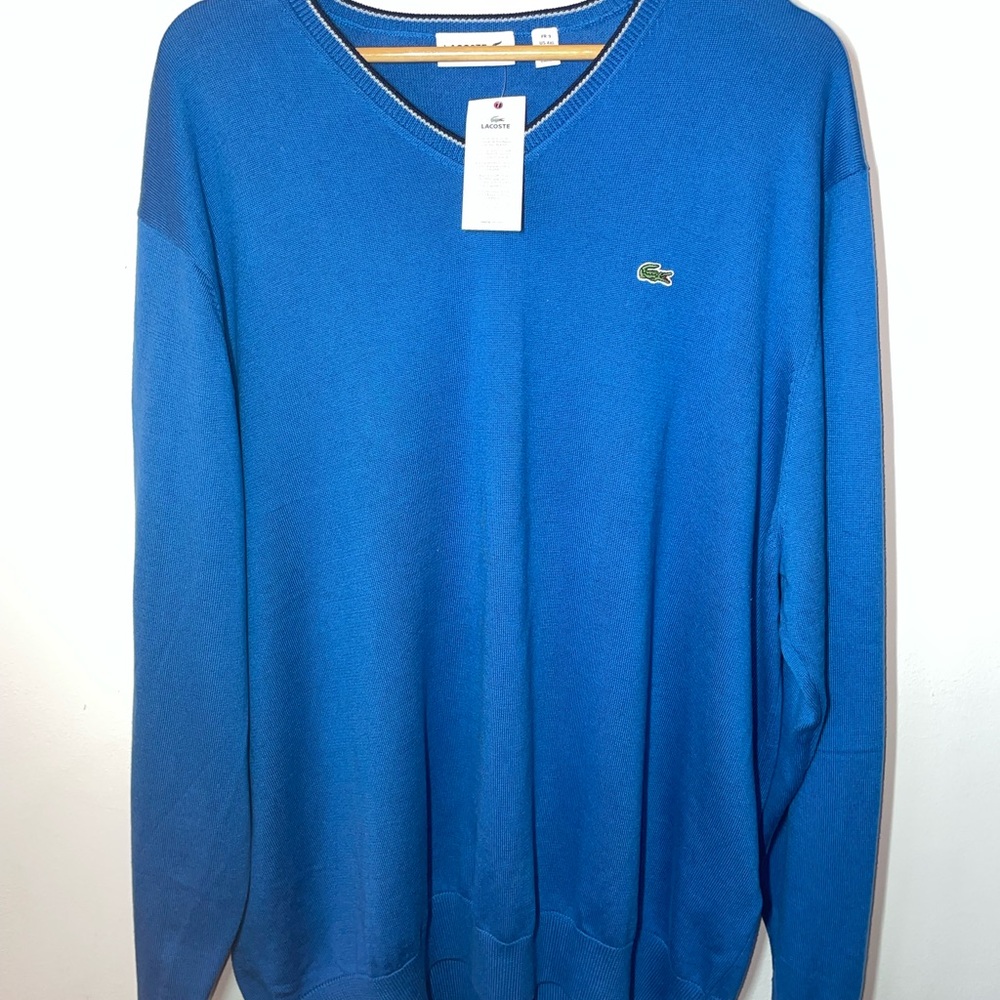 Lacoste men's v-neck sweater in "officer/navy blue